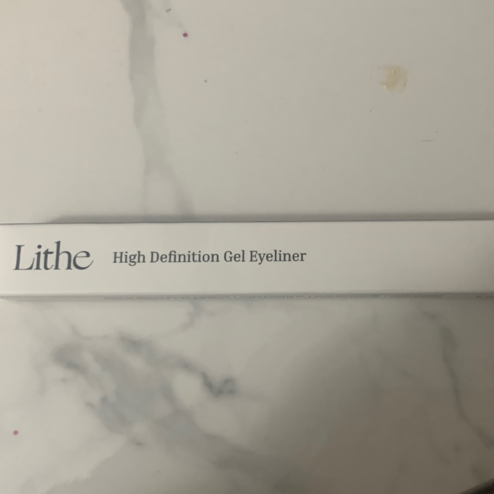 Lithe Duo Gel Eyeliner Set in Shades Blueprint & Galaxy